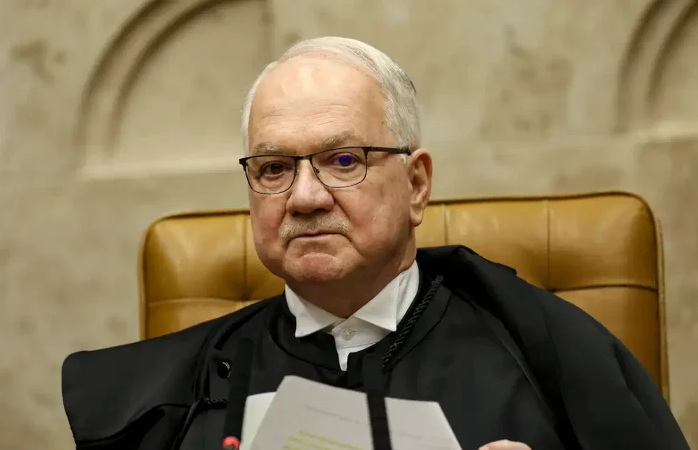 Ministro Edson Fachin, presidente do Supremo Tribunal Federal, durante sessão de julgamento