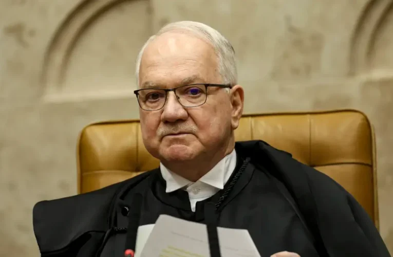 Fachin devolve a relatoria do caso INSS a André Mendonça e mantém investigação do Banco Master