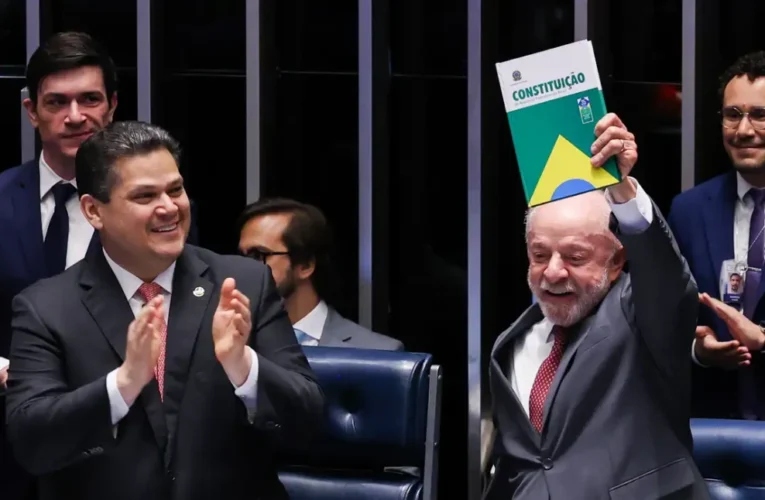 Lula afirma que jornada reduzida não compromete a viabilidade das empresas