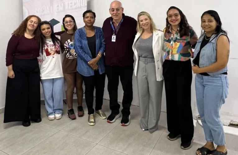 Maricá promove encontro de mulheres para prevenir cyberbullying e bullying
