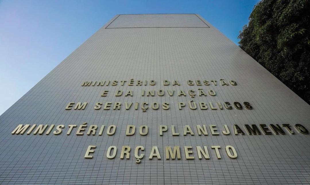 Portaria nº 485/2026 autoriza crédito suplementar de R$ 5,166 bilhões para saúde e assistência social