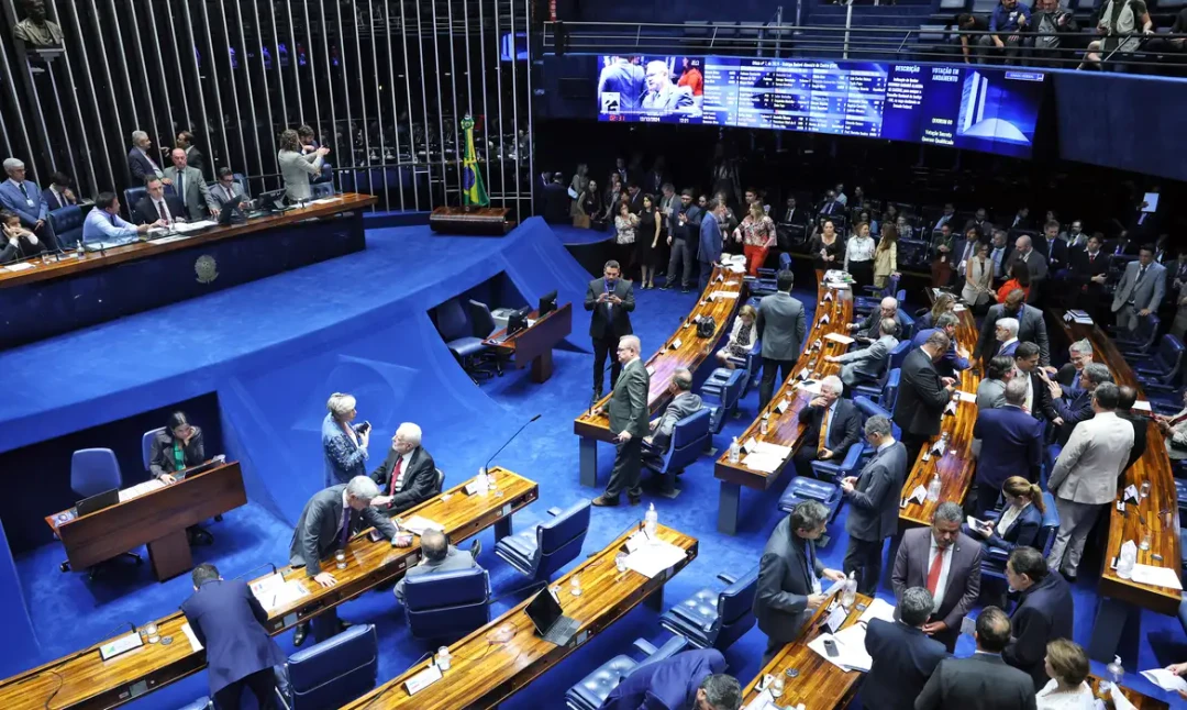 Gráfico mostrando a quantidade de senadores eleitos por partido nas eleições de 2026, com destaque para PL, MDB e PT