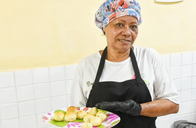 Prefeitura de Maricá abre curso de pães e finanças para estudantes da Escola Municipal de Idosos