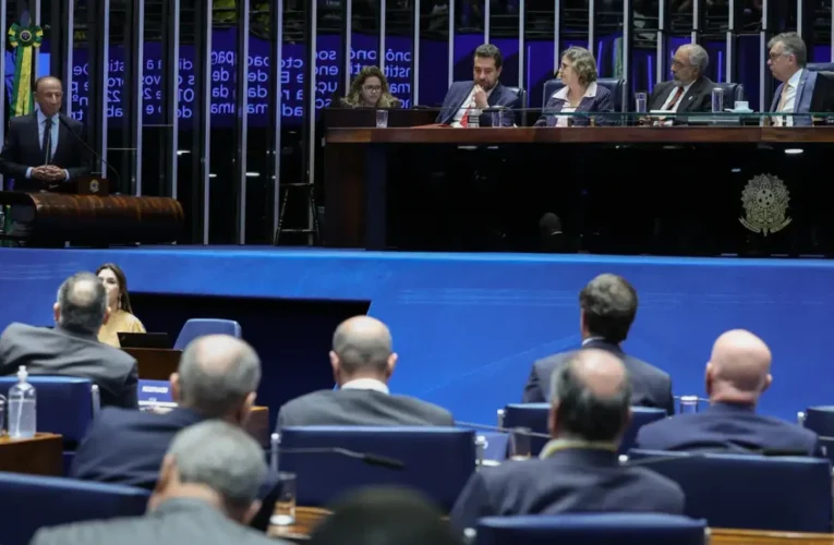 Senado discute aprovação da PEC que elimina escala 6×1 e reduz jornada para 40 horas