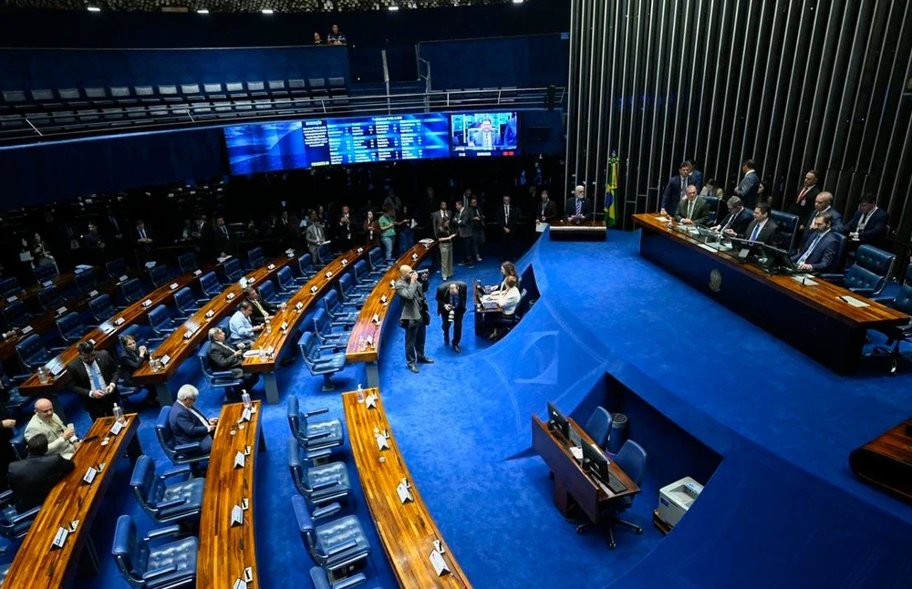 Foto dos senadores eleitos nas eleições de 2026 representando as 27 unidades da federação