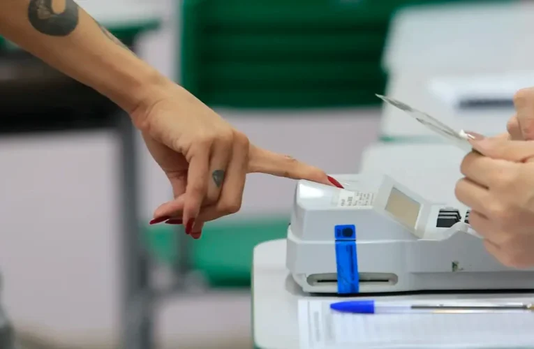 TSE convoca reunião interna para decidir sobre extensão da votação determinada por Zanin