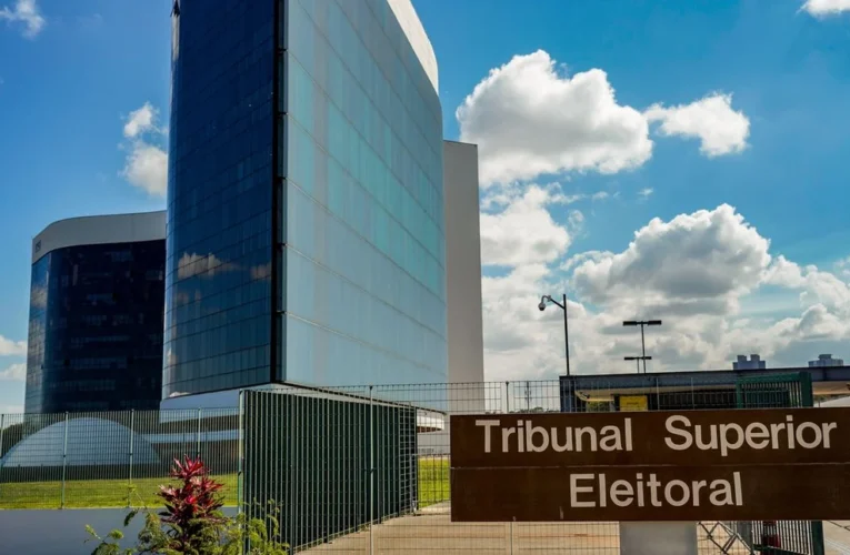 TSE determina que a TV Globo não mostre a cadeira vazia de Lula no debate presidencial